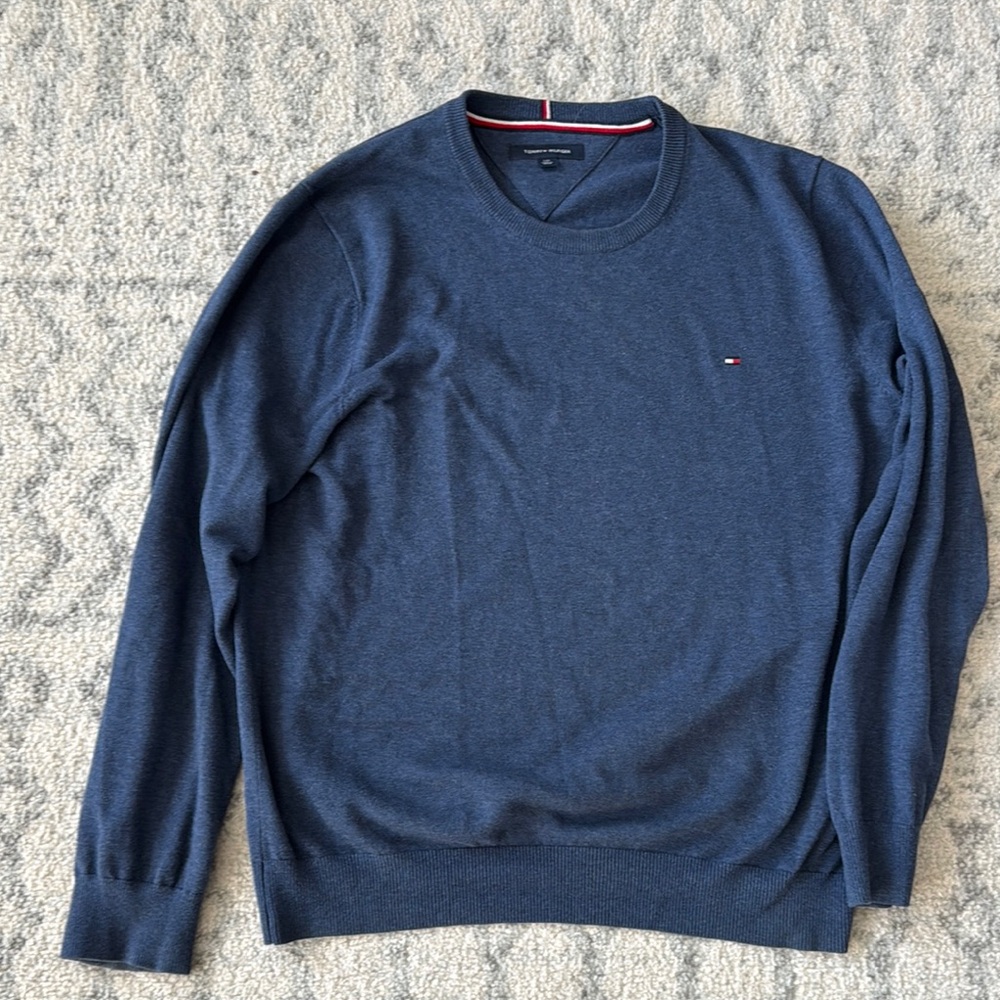 Tommy Hilfiger Men's Blue Sweater